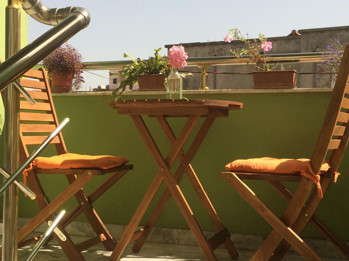 Bed and Breakfast Friends House Тирана Экстерьер фото